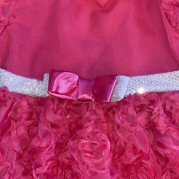 Dress - Picture 2 of 5